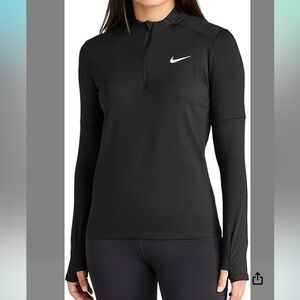 Nike Women’s Black Dri-Fit Longsleeve Active Top with Thumb Holes. Size M E252